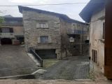 veduta dalla camera su via del castello