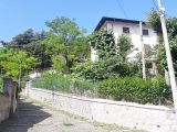villa con giardino