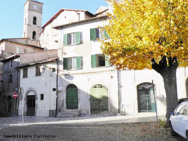 Abitazione centralissima sulla piazza del vecchio Comune