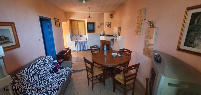 Santa Anatolia- Appartamento al secondo piano  con cantina