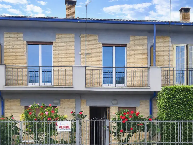 Magliano de’ Marsi Abitazione  affiancata tipo villino a schiera